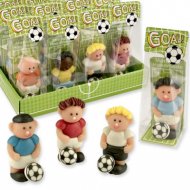 1 Footballeur (6 cm) - P�te d'amandes