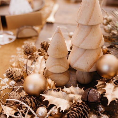 Sapin en bois, déco table de fête blanc 12 cm