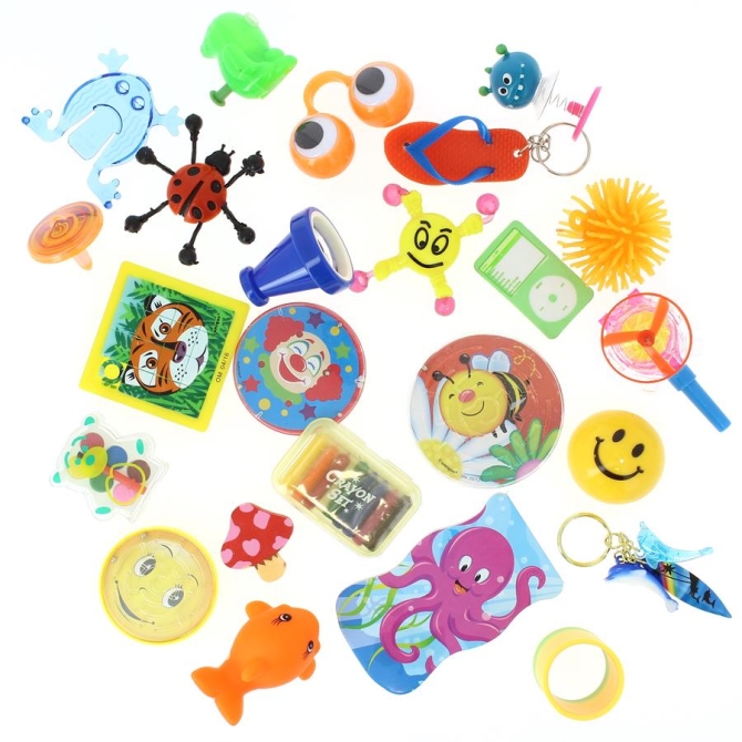 24 Petits Jouets Mixtes (6  9, 5 cm maxi) - Calendrier de l Avent 