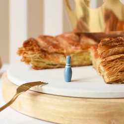 Fève Quille Bleue - En Porcelaine. n°3