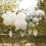 Guirlande de Ballons avec Eventails Palmier - Sauge/Crème