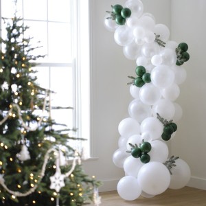 Kit Arche de 75 Ballons avec Branches de Sapin - Nol Enneig