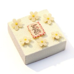 4 Fleurs 2.8 cm) - Chocolat Blanc. n3