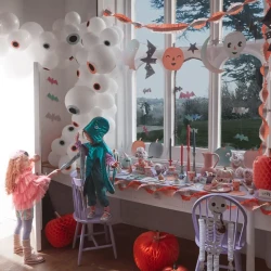 Guirlande arche de ballons yeux - Halloween. n3