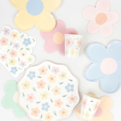 16 Petites Serviettes Happy Flowers. n1