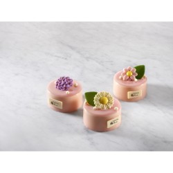 Assortiment de 3 Fleurs   3, 5 cm  Chocolat blanc. n8