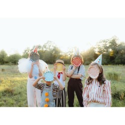 6 Chapeaux avec Pompons  Cirque. n6